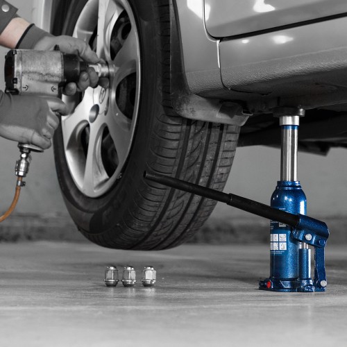 Домкрат гидравлический бутылочный Stels 51161 3т 4