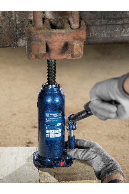 Домкрат гидравлический бутылочный Stels 51165 8т 9