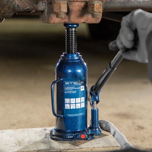 Домкрат гидравлический бутылочный Stels 51167 12 т 8