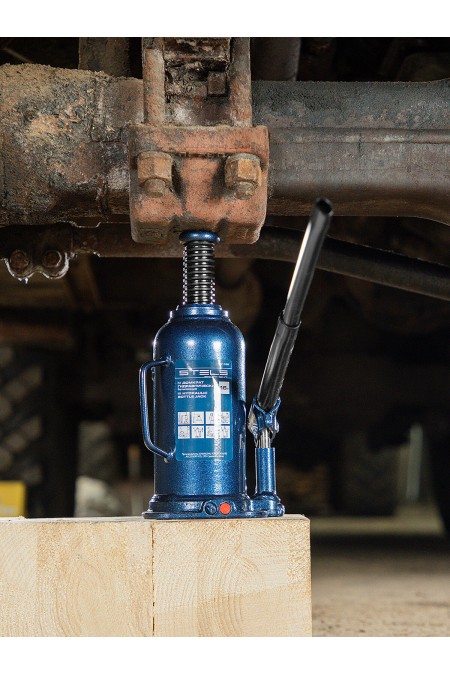 Домкрат гидравлический бутылочный Stels 51168 16т 9