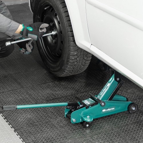 Домкрат гидравлический подкатной Сибртех 2 т 127-330 мм (50832) 2