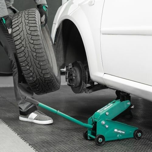 Домкрат гидравлический подкатной Сибртех 2,5 т 148-387 мм (50836) 7