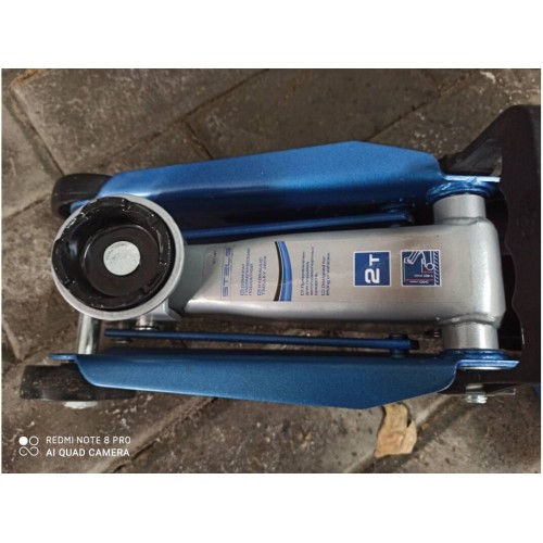 Домкрат гидравлический подкатной Stels 51127 2 т h подъема 140–340 мм 4