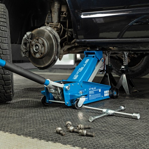 Домкрат гидравлический подкатнойй Stels 120-450мм 3