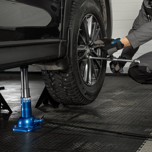 Домкрат механический бутылочный Stels 50103 2т 6