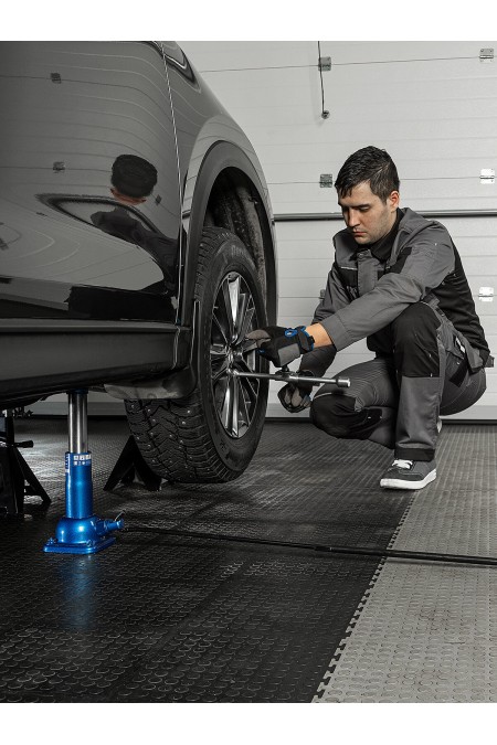 Домкрат механический бутылочный Stels 50105 2т 9