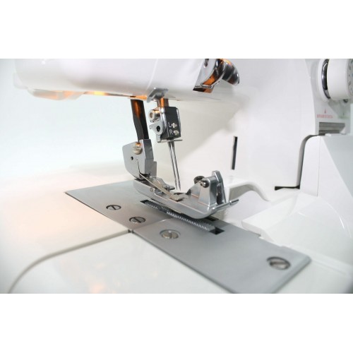 Оверлок Jaguar 880D (белый) 1