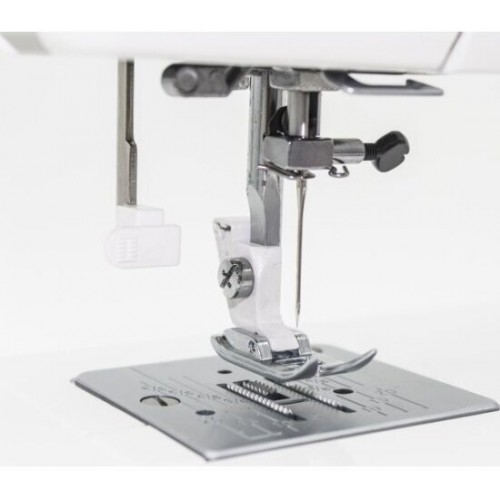 Швейная машина Janome S-24 (белый) 2