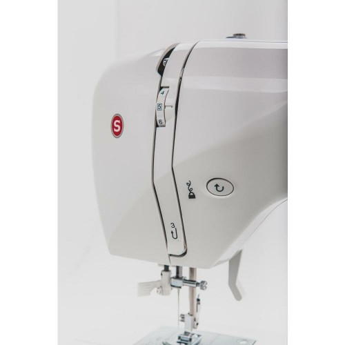 Швейная машина Singer Starlet 6680 (белый/фиолетовый) 2