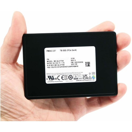 Внутренний SSD Samsung 3.8 ТБ U.2 (MZQL23T8HCLS-00A07) 3