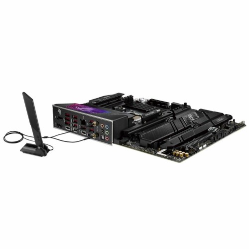 Материнская плата ASUS ROG STRIX X670E-E GAMING WIFI (90MB1B70-M0EAY0) 9