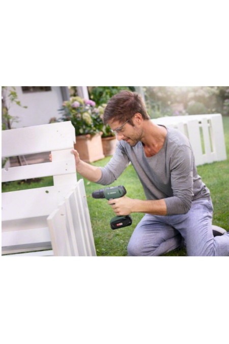 Дрель-шуруповерт Bosch UniversalDrill 18 (06039C8004) 1