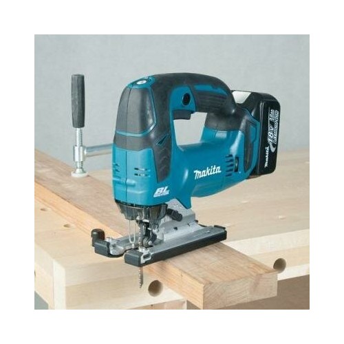 Электролобзик Makita DJV182Z 1