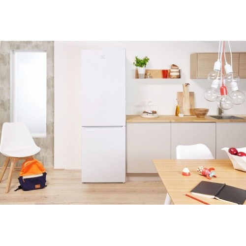 Холодильник INDESIT DS 4160 W (белый) 9