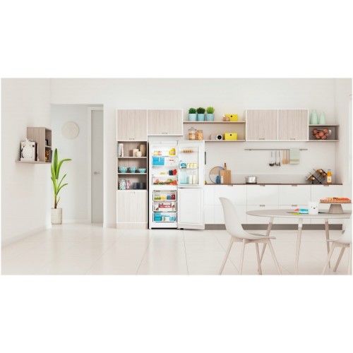 Холодильник INDESIT ITR 4160 W (белый) 