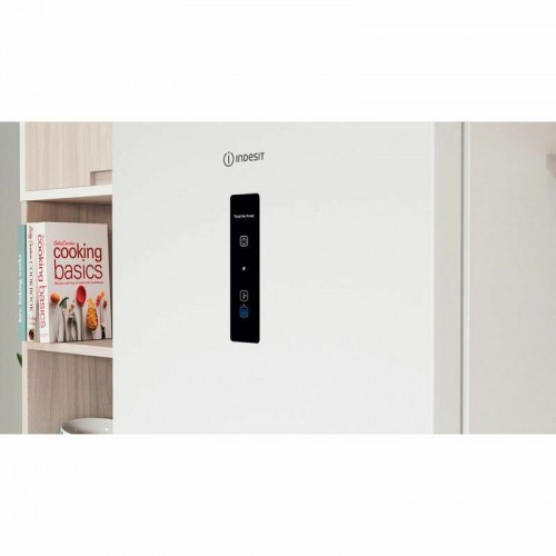 Холодильник INDESIT ITR 5180 W (белый) 6