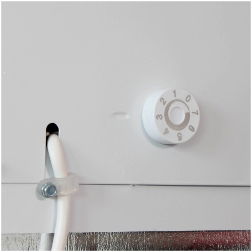 Холодильный шкаф БИРЮСА B310Р (черный/белый) 1