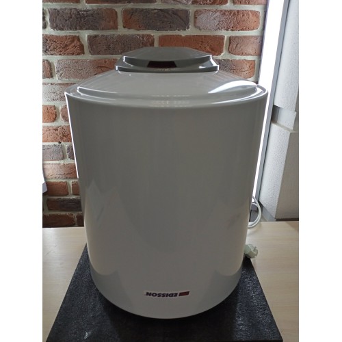 Накопительный электрический водонагреватель Edisson ES 30 V (белый) 4