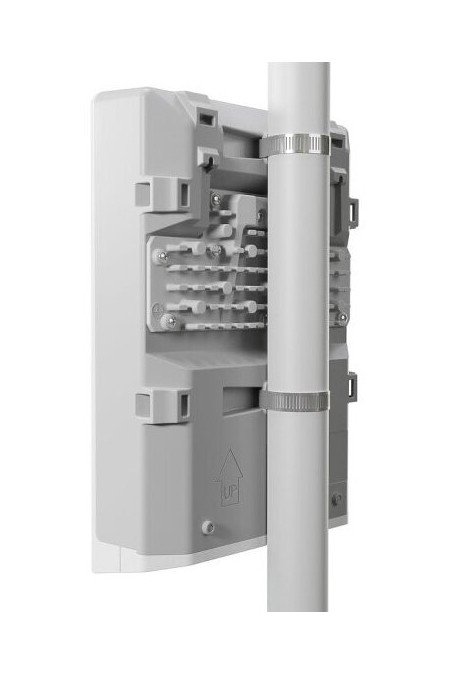 Коммутатор MikroTik CRS318-16P-2S+OUT (белый) 2