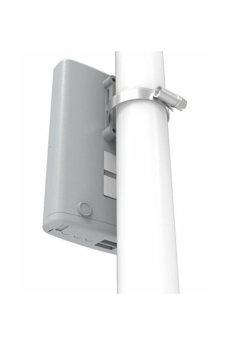 Маршрутизатор MikroTik RB750P-PBR2 (белый) 2