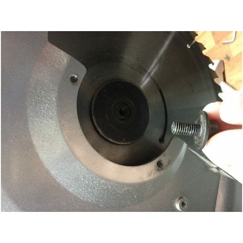 Пила торцовочная КАЛИБР ПТЭ-2100/305ПРМ 7