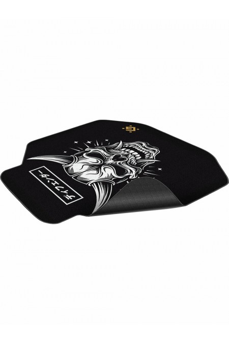 Коврик Defender Motion 50573 115.5x134.5мм (черный/белый) 2