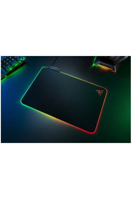 Коврик Razer Firefly V2 255х355мм (черный) 7