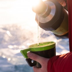 Классический термос Арктика 110-1500 Тайга 1.5 л (черный)