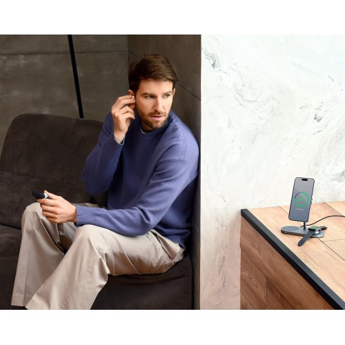 Беспроводное зарядное устройство uBear Stage Pro 3 в 1 Для IPhone, Apple Watch, Airpods, 30W (титан) 2