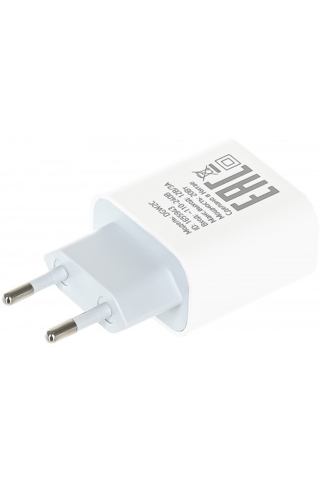 Сетевое зарядное устройство DIGMA DGW2C 20W 3A (PD) USB-C универсальное (белый) 1