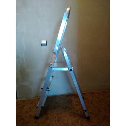 Стремянка Вихрь СА 1х3 (73/5/1/1) 6