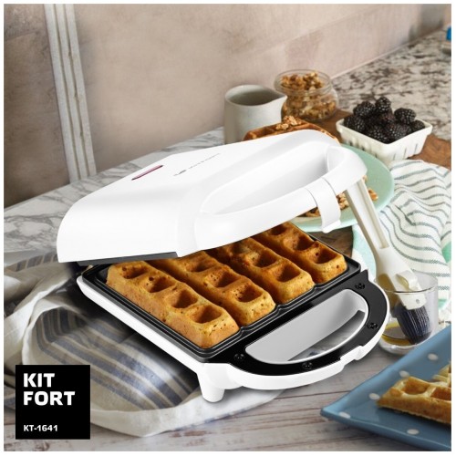 Вафельница Kitfort КТ-1641 (белый) 2