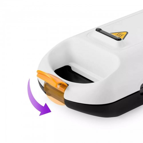 Вафельница Kitfort КТ-1689 (белый) 8