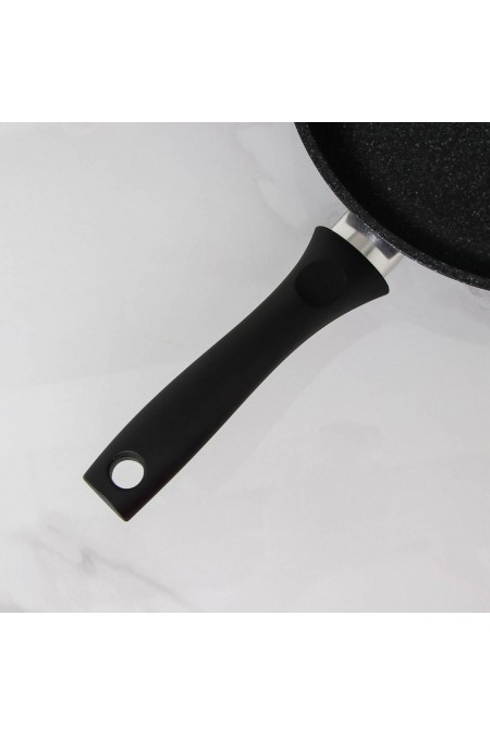 Сковорода Kukmara Мраморная смт24603а с крышкой не съемная ручка 24 см (темный мрамор) 6