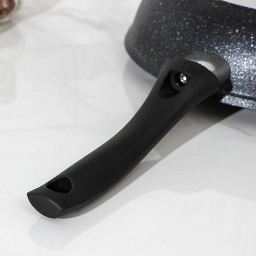 Сковорода Kukmara Мраморная смт24603а с крышкой не съемная ручка 24 см (темный мрамор) 6