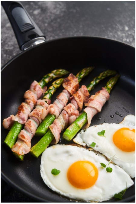 Сковорода НЕВА МЕТАЛЛ ПОСУДА Особенная 9026 съемная ручка 26 см (черный) 