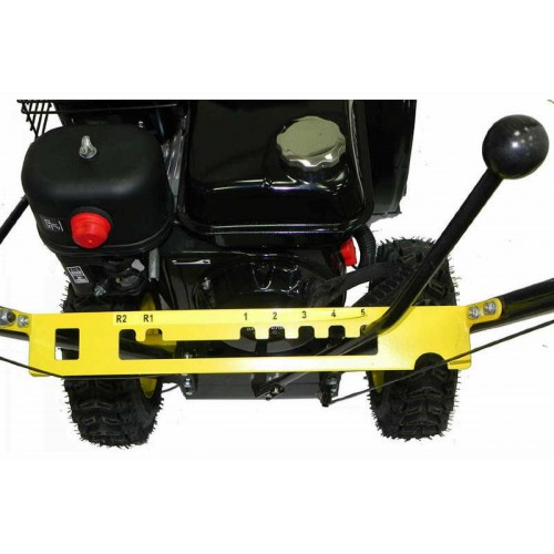 Снегоуборщик Huter SGC4800 (70/7/2) 2