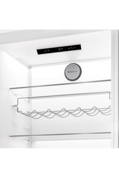 Встраиваемый холодильник Beko BCNE400I35ZS (белый) 1