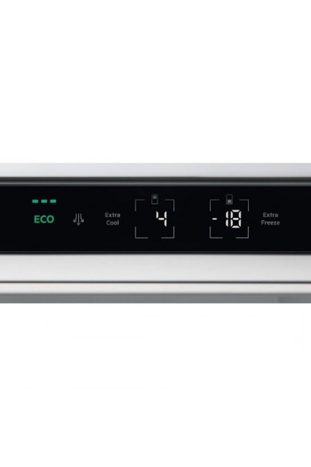 Встраиваемый холодильник Electrolux ENC8MC19S (белый) 5