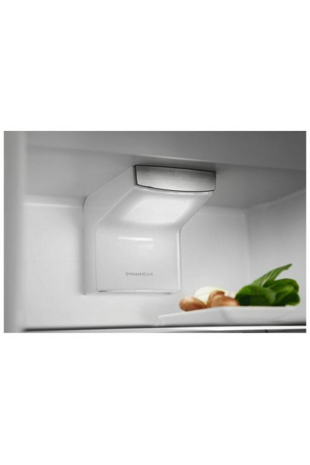Встраиваемый холодильник Electrolux ENS8TE19S (белый) 2
