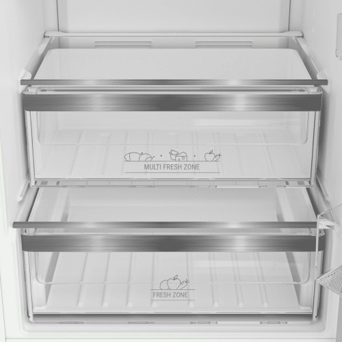 Встраиваемый холодильник Hotpoint-Ariston HBDR 18I (белый) 5