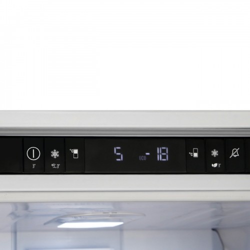 Встраиваемый холодильник Hotpoint-Ariston HBT 18 (белый) 5