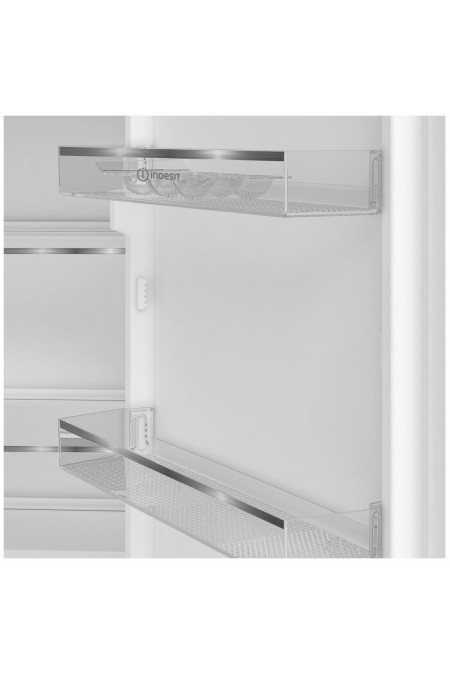 Встраиваемый холодильник Indesit IBD 18 (белый) 1