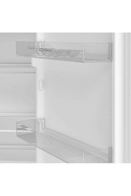 Встраиваемый холодильник Indesit IBH 18 (белый) 3