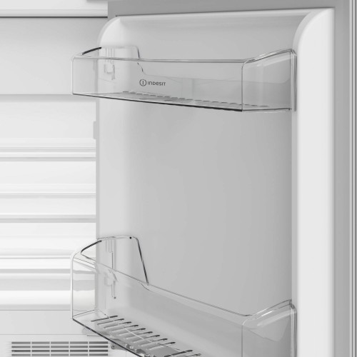 Встраиваемый холодильник Indesit IBUD 109 (белый) 6