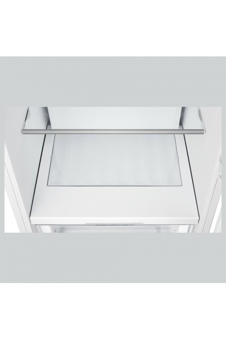 Встраиваемый холодильник Korting KSI 1221 (белый) 8