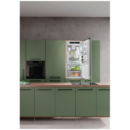 Встраиваемый холодильник Liebherr IRBd 4150 (белый) 2