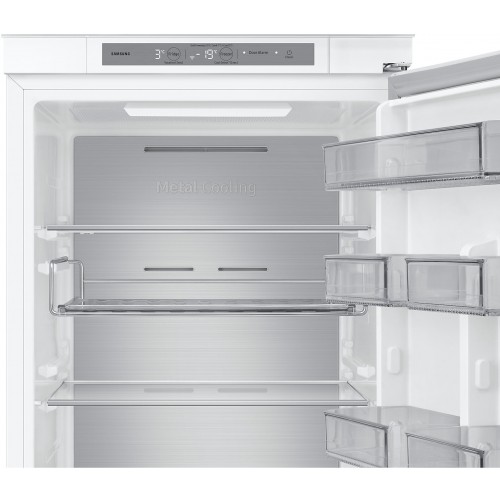Встраиваемый холодильник Samsung BRB80F26ADS0EO (белый) 3