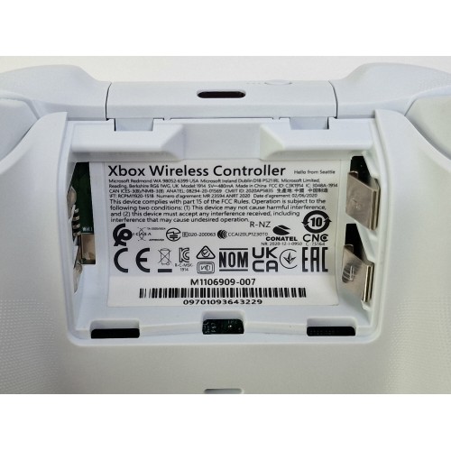 Геймпад Microsoft Xbox Wireless Controller (QAS-00004) (белый) 5