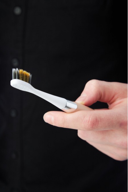 Электрическая зубная щетка Revyline RL 030 (бежевый) 4